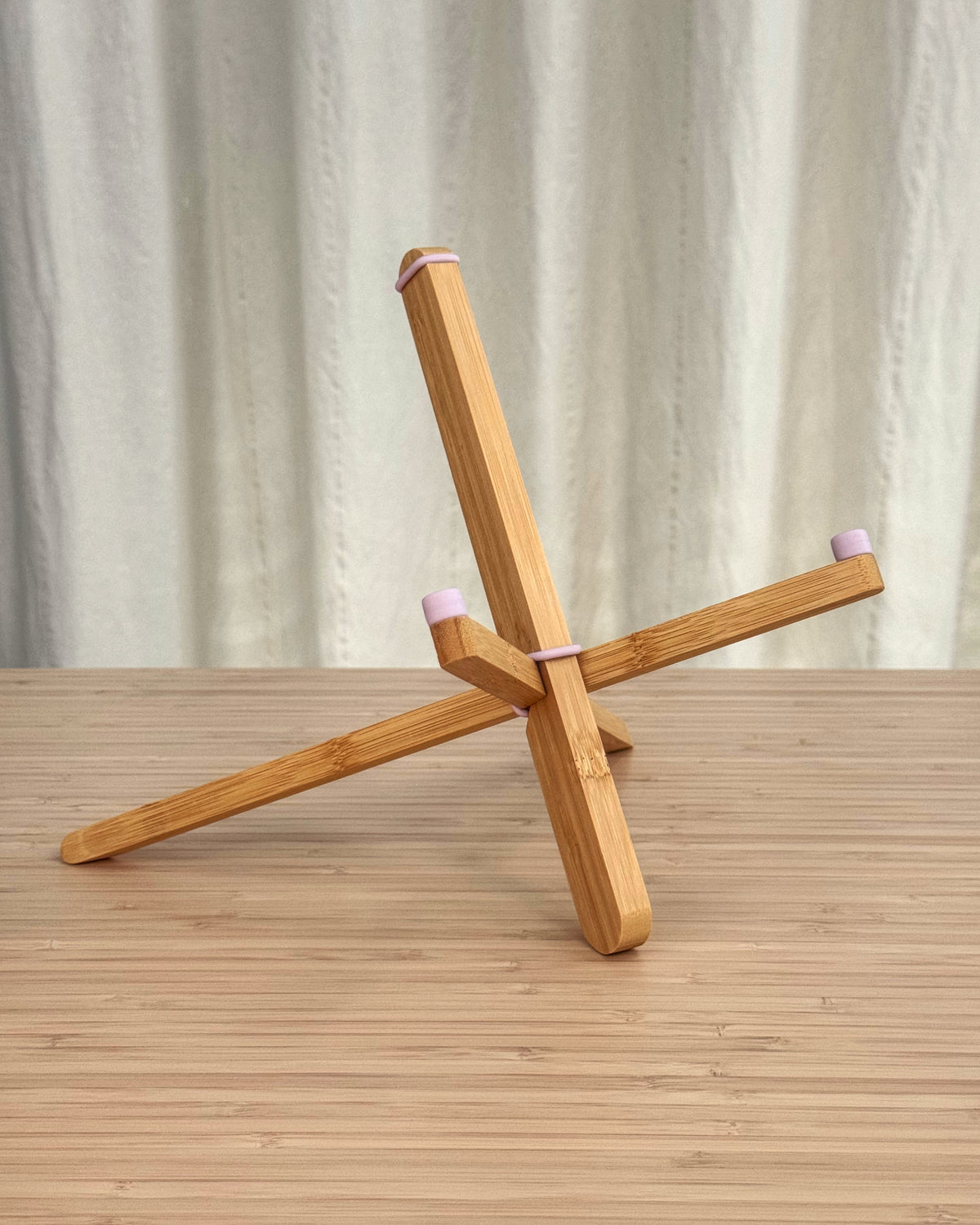 Dragonfly Laptop Stand, Blooming Lilac